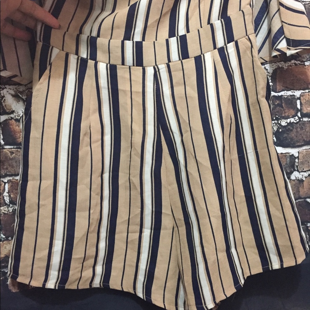 Runaway romper size 2 NWT - Picture 2 of 8